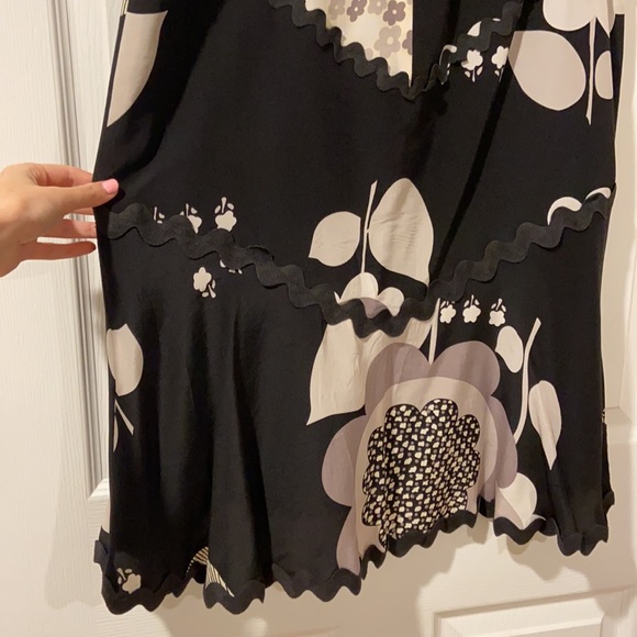 Nanette Lepore Silk Skirt Size 8 - Picture 9 of 15